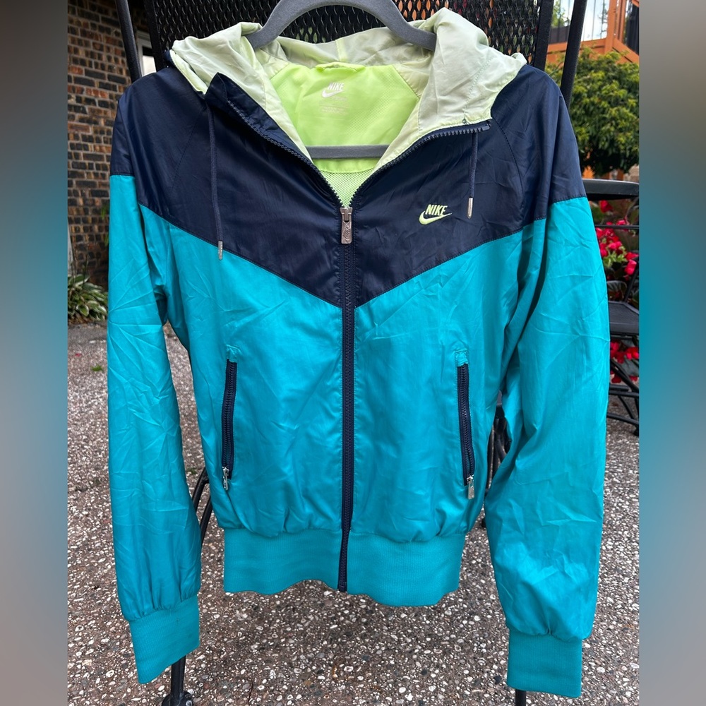 Women's Nike Windbreaker